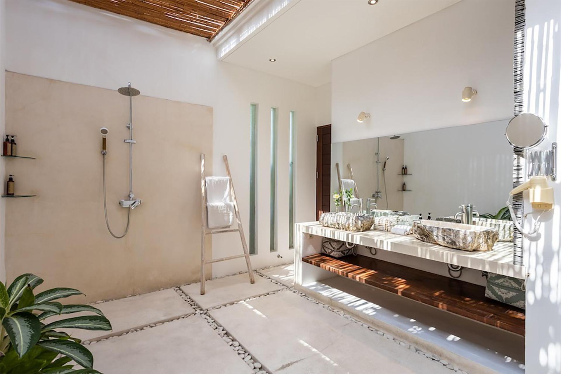 Villa Lotus By Optimum Bali Villas 塞米亚克 外观 照片