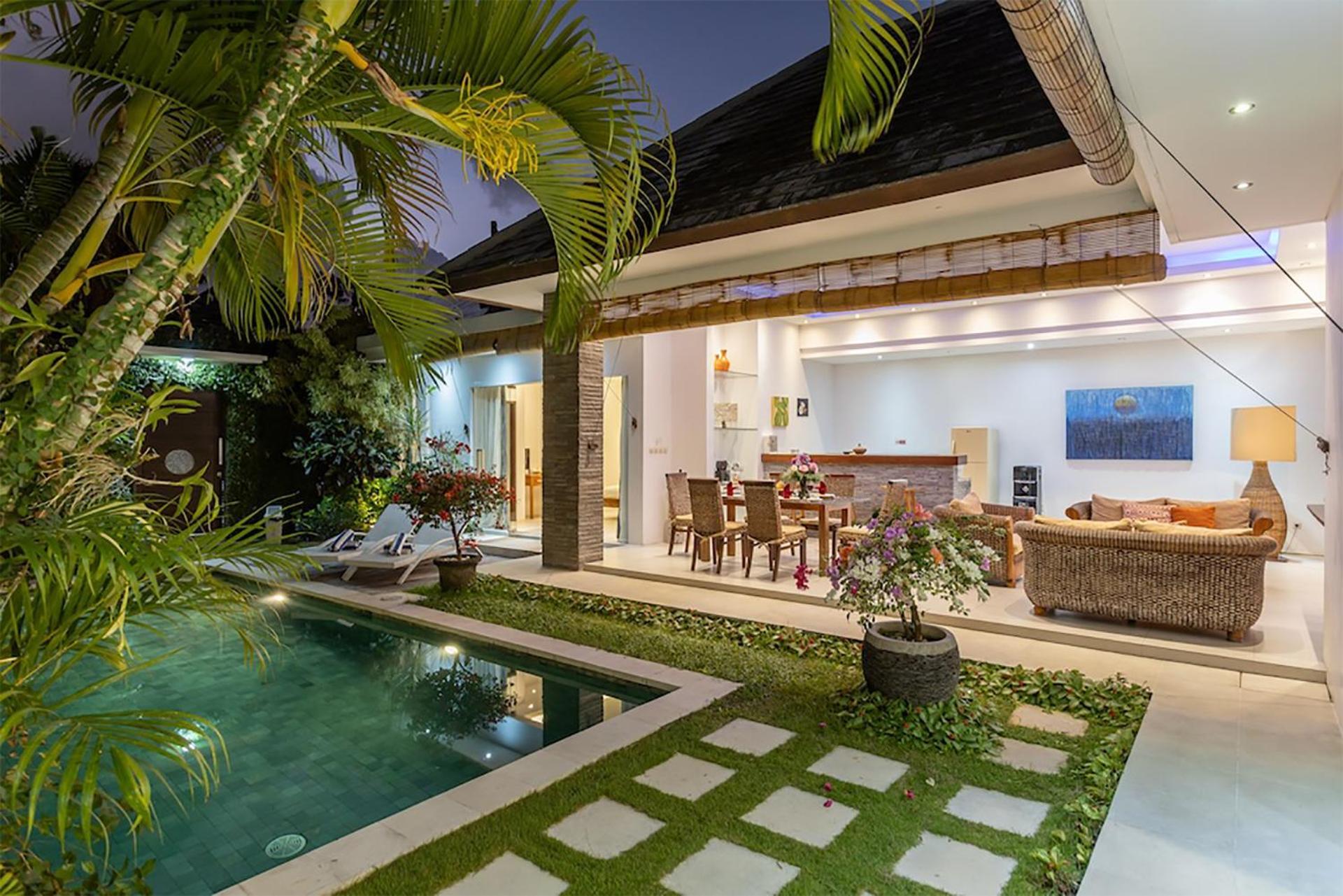 Villa Lotus By Optimum Bali Villas 塞米亚克 外观 照片